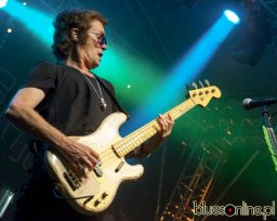 Glenn Hughes (17)